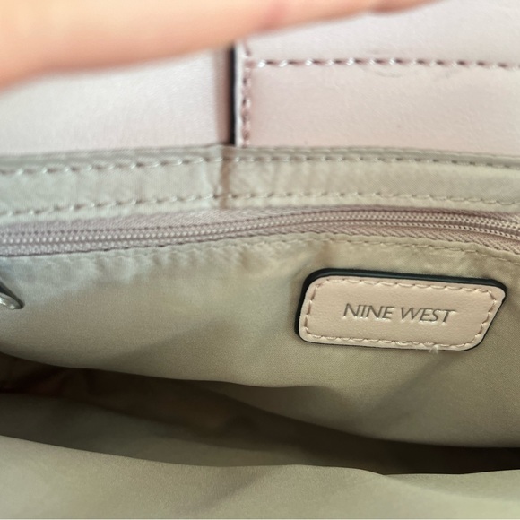 Nine West Prosper Mini Cameo Pink Triple Gusset Crossbody Handbag NEW Retail $69 - Picture 12 of 13